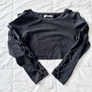 2/$8: Criss-Cross Arm Crop Top